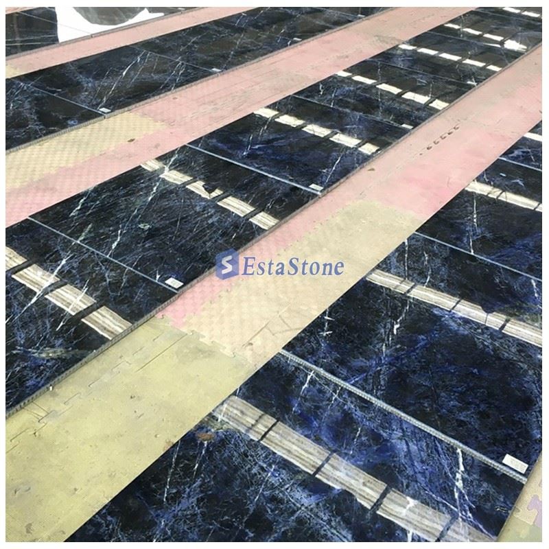 Granitowe płytki podłogowe Sodalite Blue