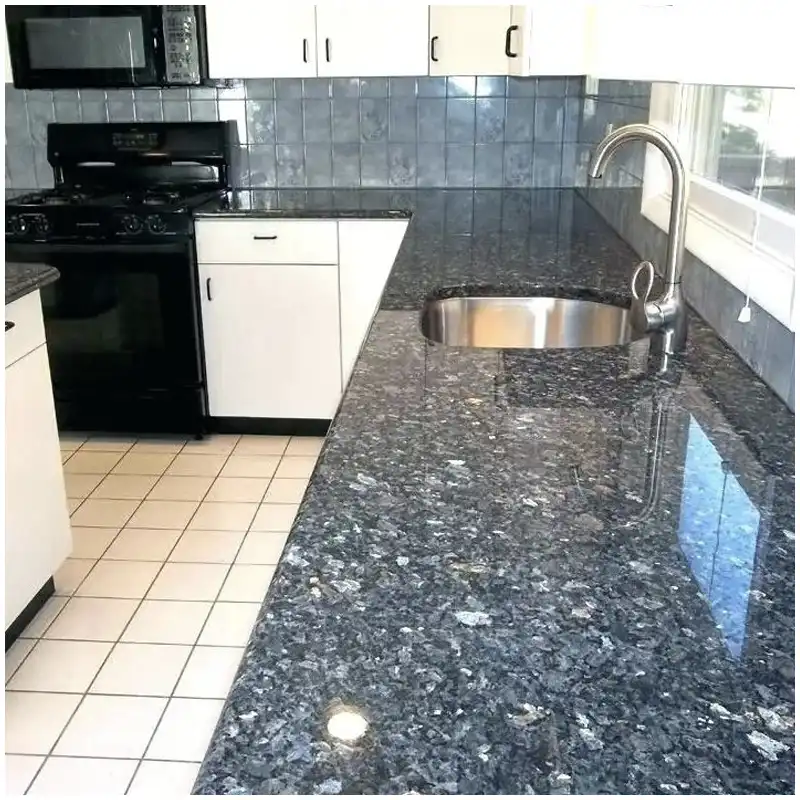 Синя перла гранит кухненски плотове Blue Pearl Granite Countertops in villa and apartment kitchen projects