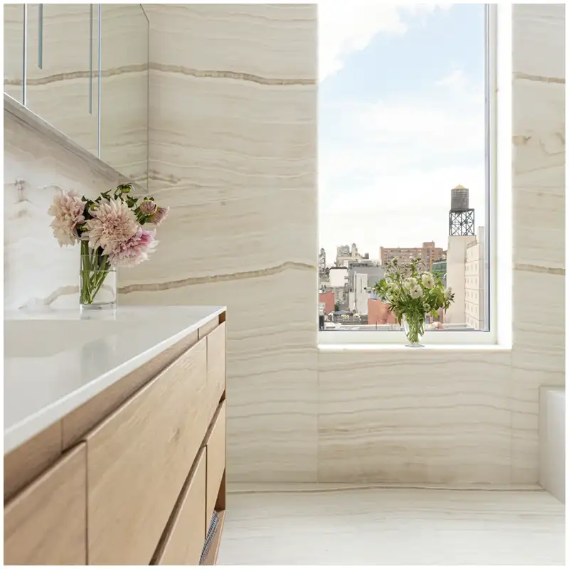 Baltă Vanilie-Onix-pentru-proiecte-de-băi-la-apartamente