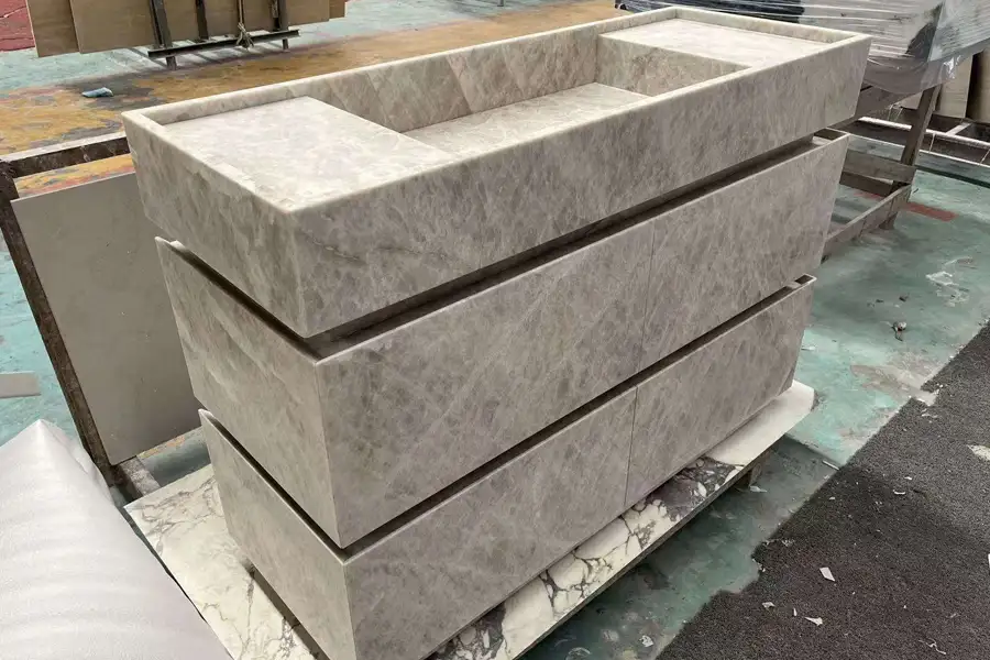 Taj-Mahal-Quartzit-Pedestal-Basins