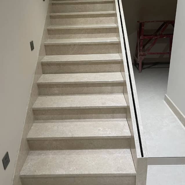 Otoman Beige Marble Stair Step