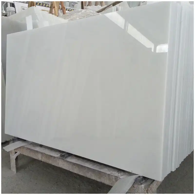 Honed-vs-Polished-White-Marble-in-Bathrooms
