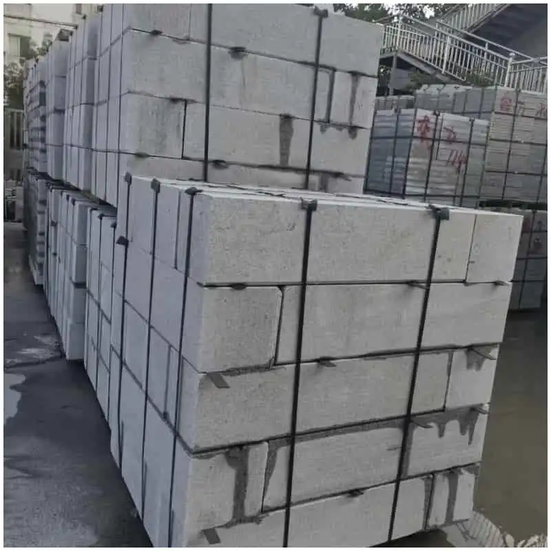 G603 Grey Granite Kerbstone G603 Grey Granite Kerbstone natural light grey Chinese granite road kerb